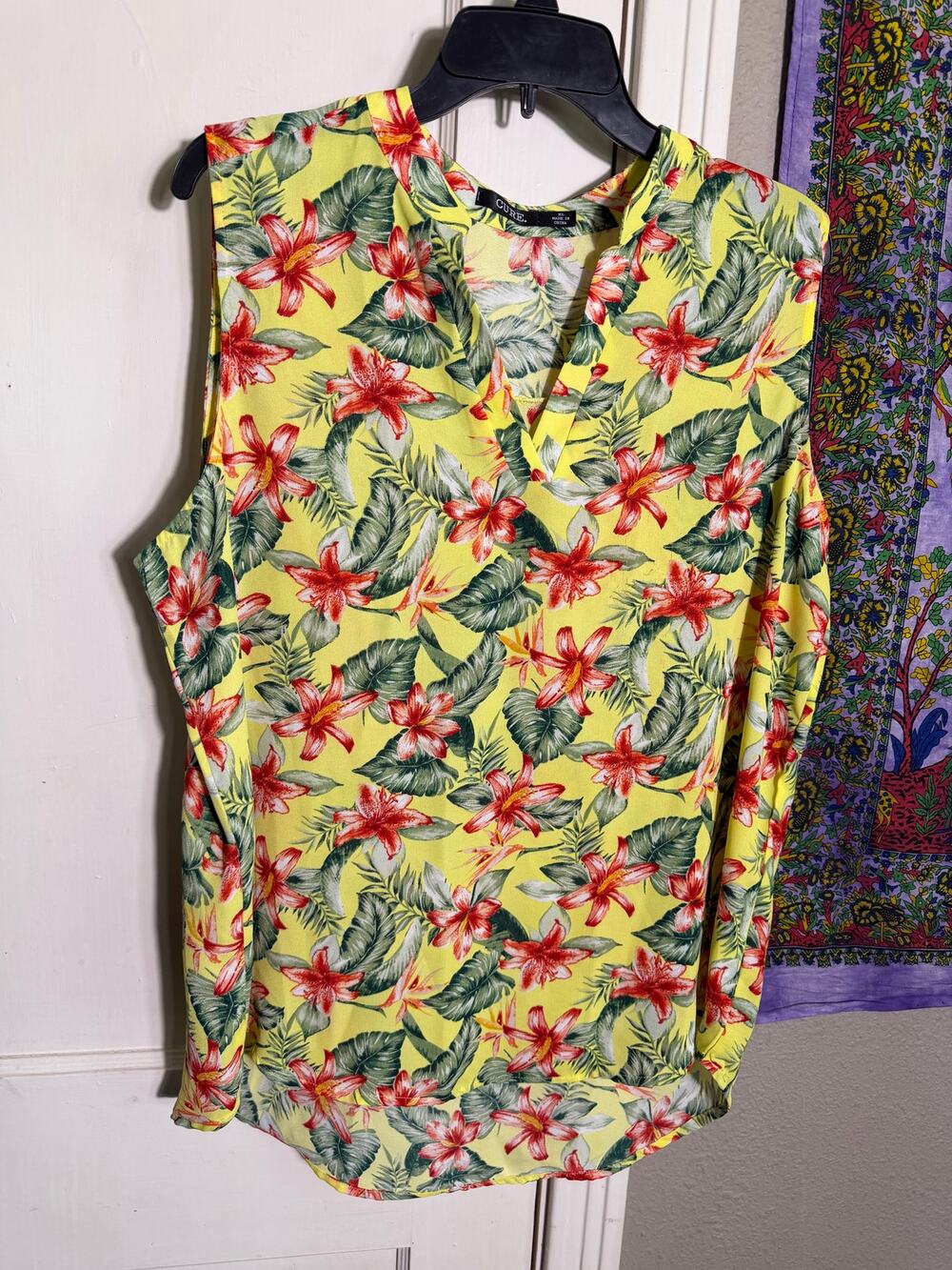 Cure Yellow Tropical Floral Blouse Sleeveless - Womens XL